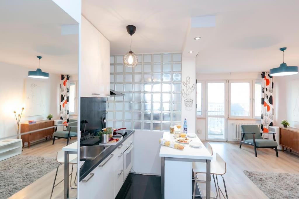 Wawaview! Studio With An Amazing View! Powisle. Varsovia Exterior foto