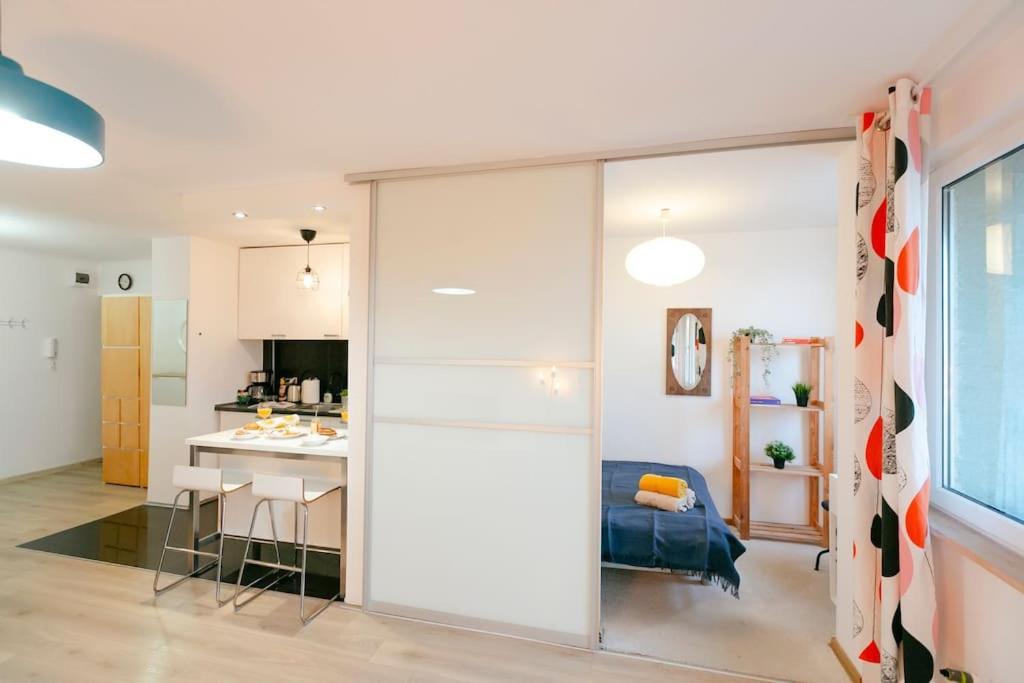 Wawaview! Studio With An Amazing View! Powisle. Varsovia Exterior foto